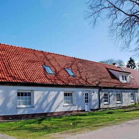 Ferienwohnungen Auf Dem Pommernhof Samtens Bagian luar foto